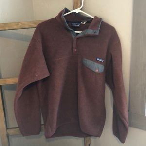 Patagonia pull over size Medium